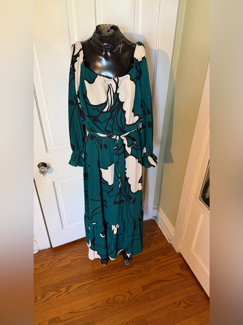 Premier Amour Teal and White Floral Long-Sleeve Maxi Dress - NWT Size 10 - Picture 2 of 14